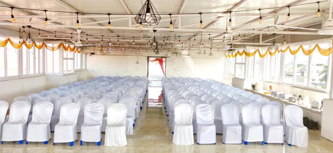 Fabhotel Prime Adore Residency Chennai Bagian luar foto
