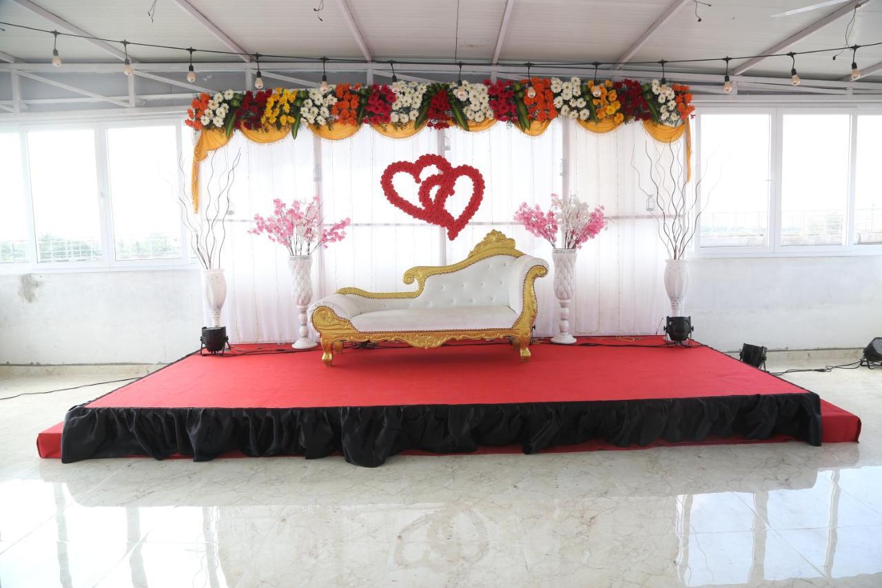 Fabhotel Prime Adore Residency Chennai Bagian luar foto