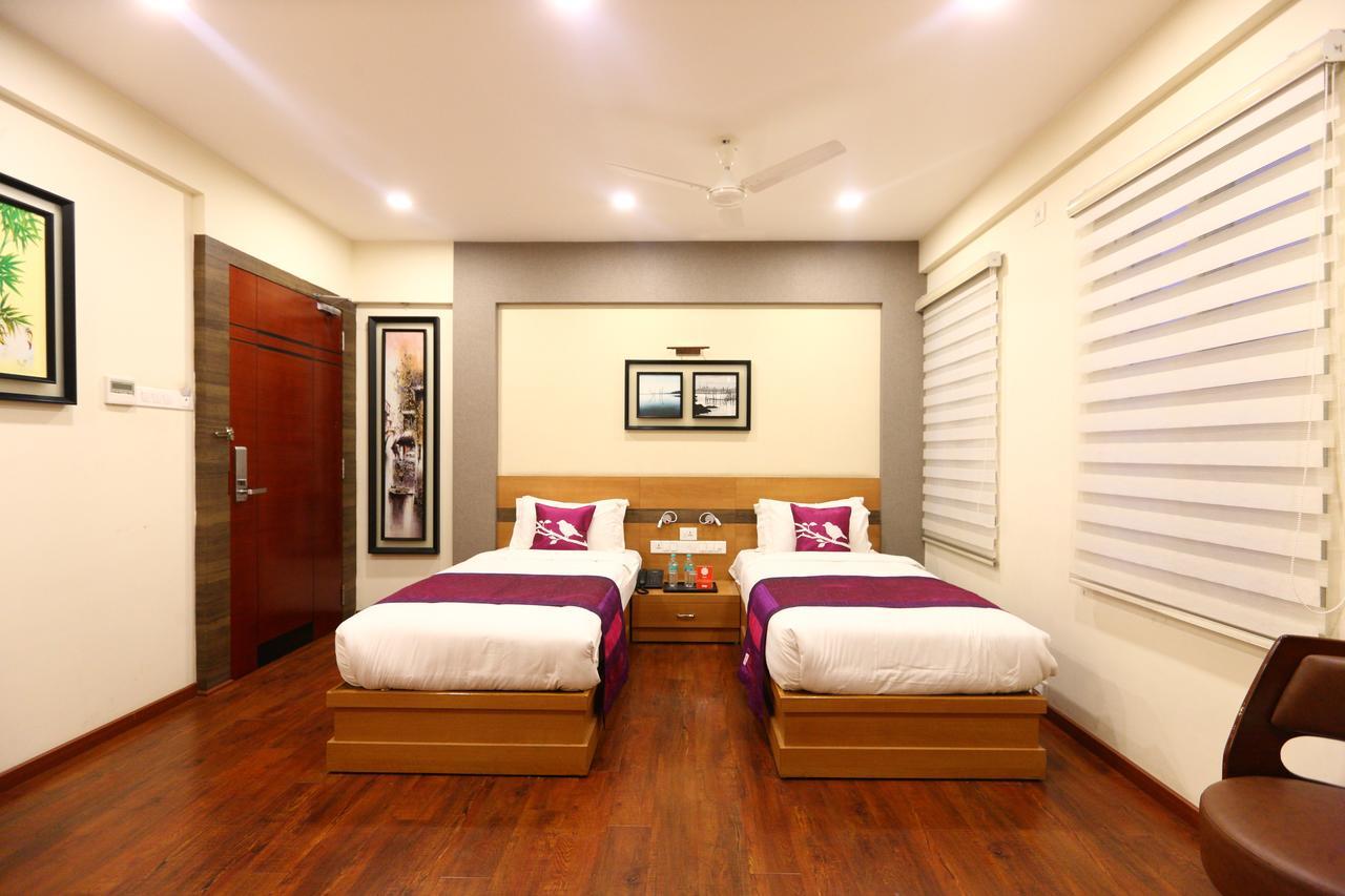 Fabhotel Prime Adore Residency Chennai Bagian luar foto
