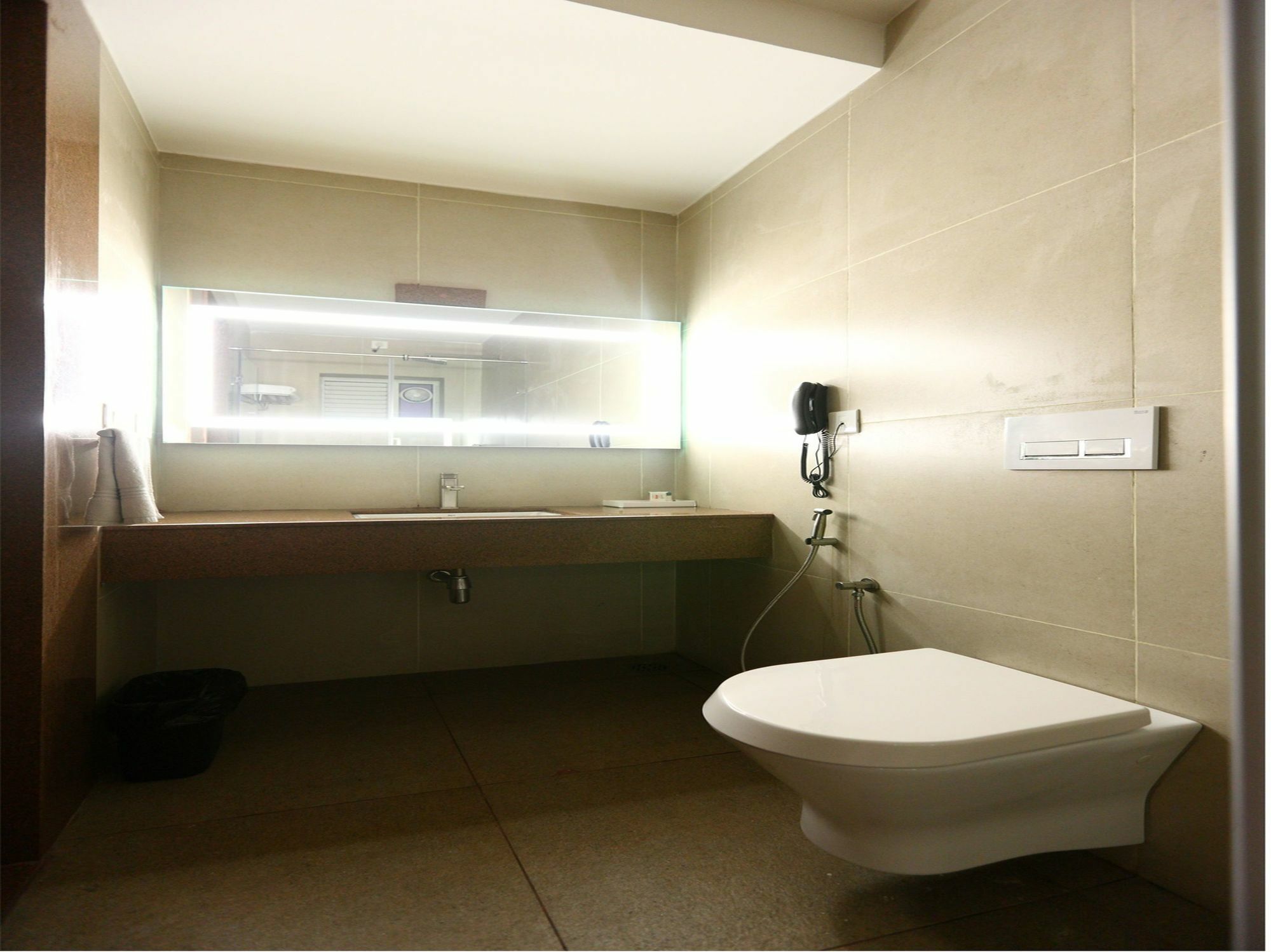 Fabhotel Prime Adore Residency Chennai Bagian luar foto