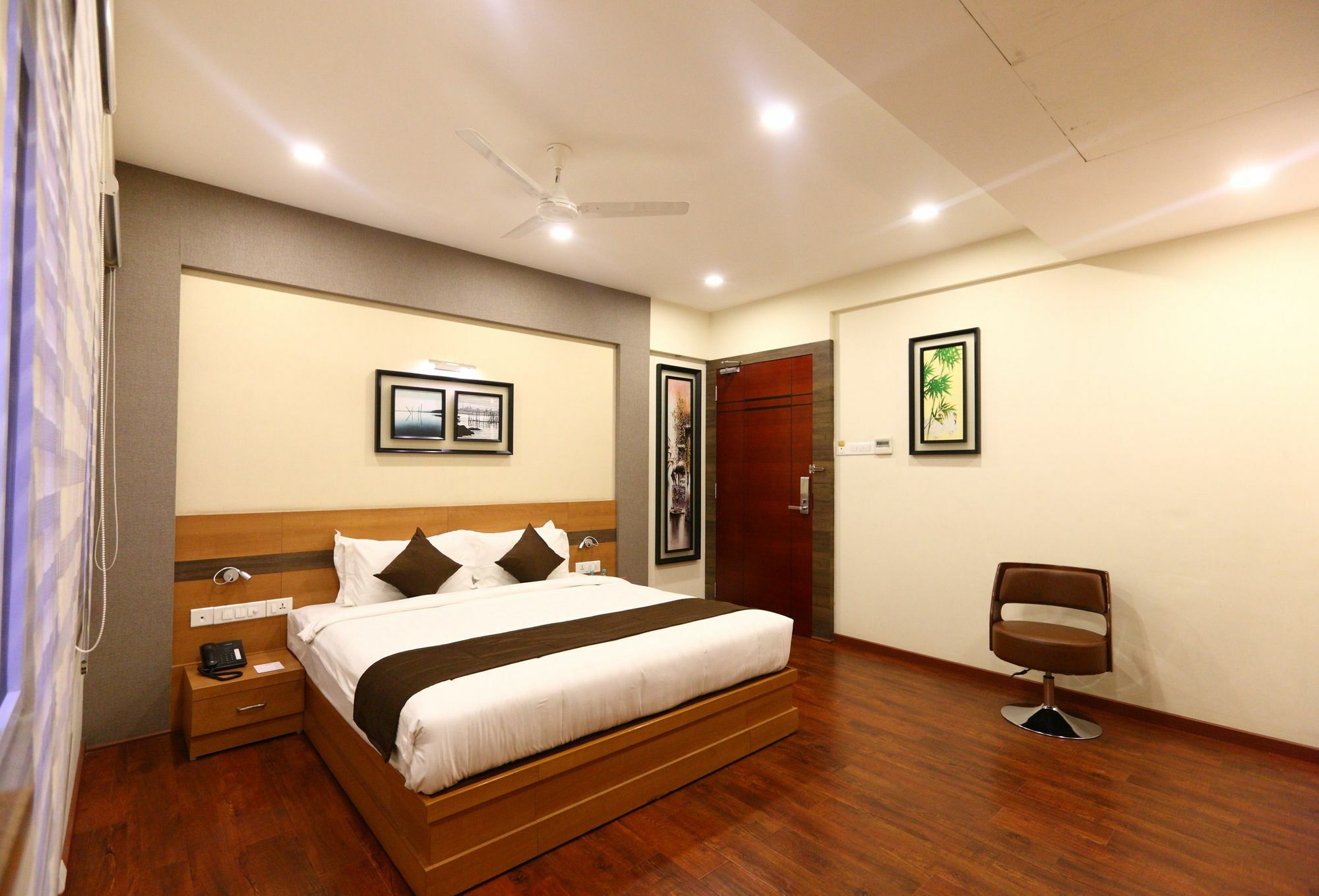 Fabhotel Prime Adore Residency Chennai Bagian luar foto